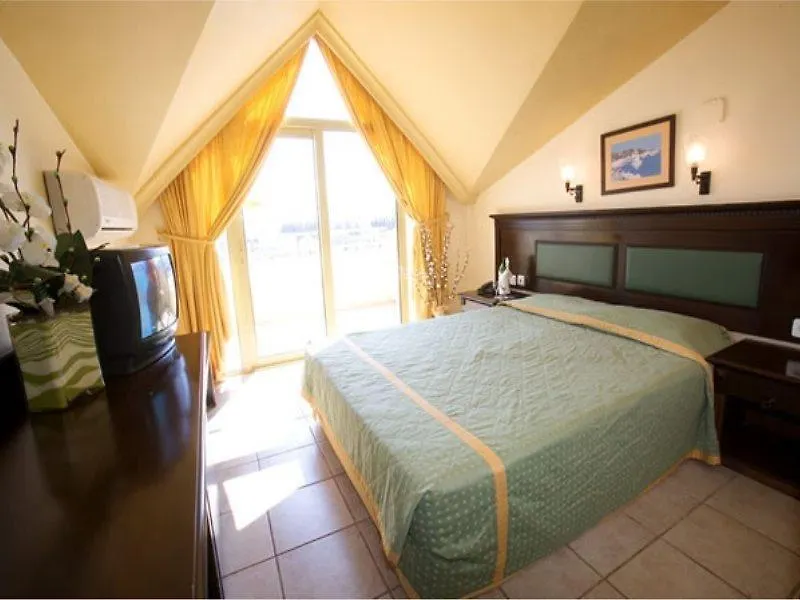 Faros Grand Hotel